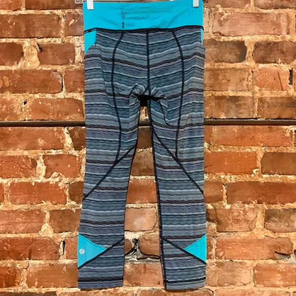Lululemon Pace Rival Crop Space Dye Twist Naval Blue Peacock Blue Size 4 - Picture 5 of 7